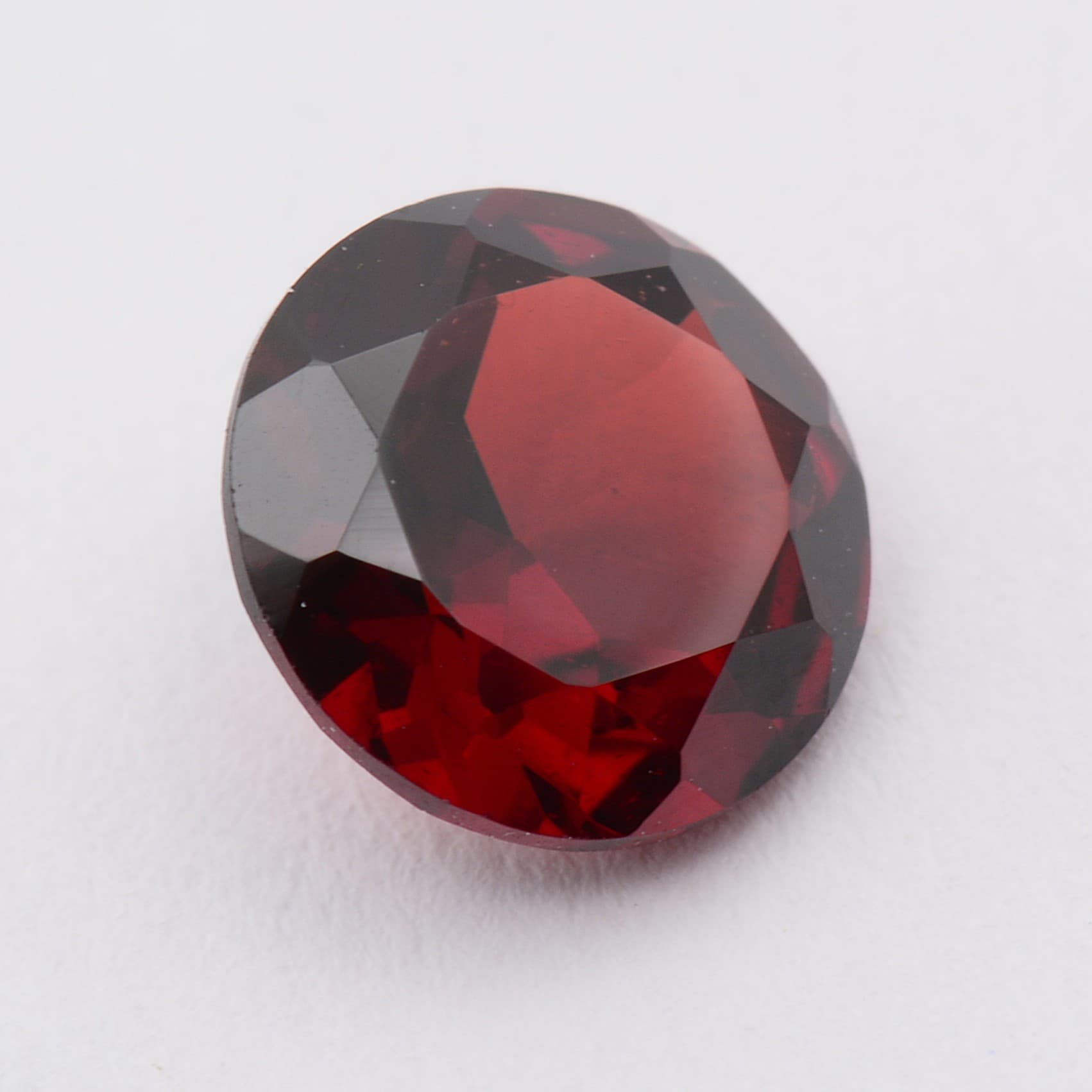 Pierre taillée Grenat Rouge Rond 2,21 ct 