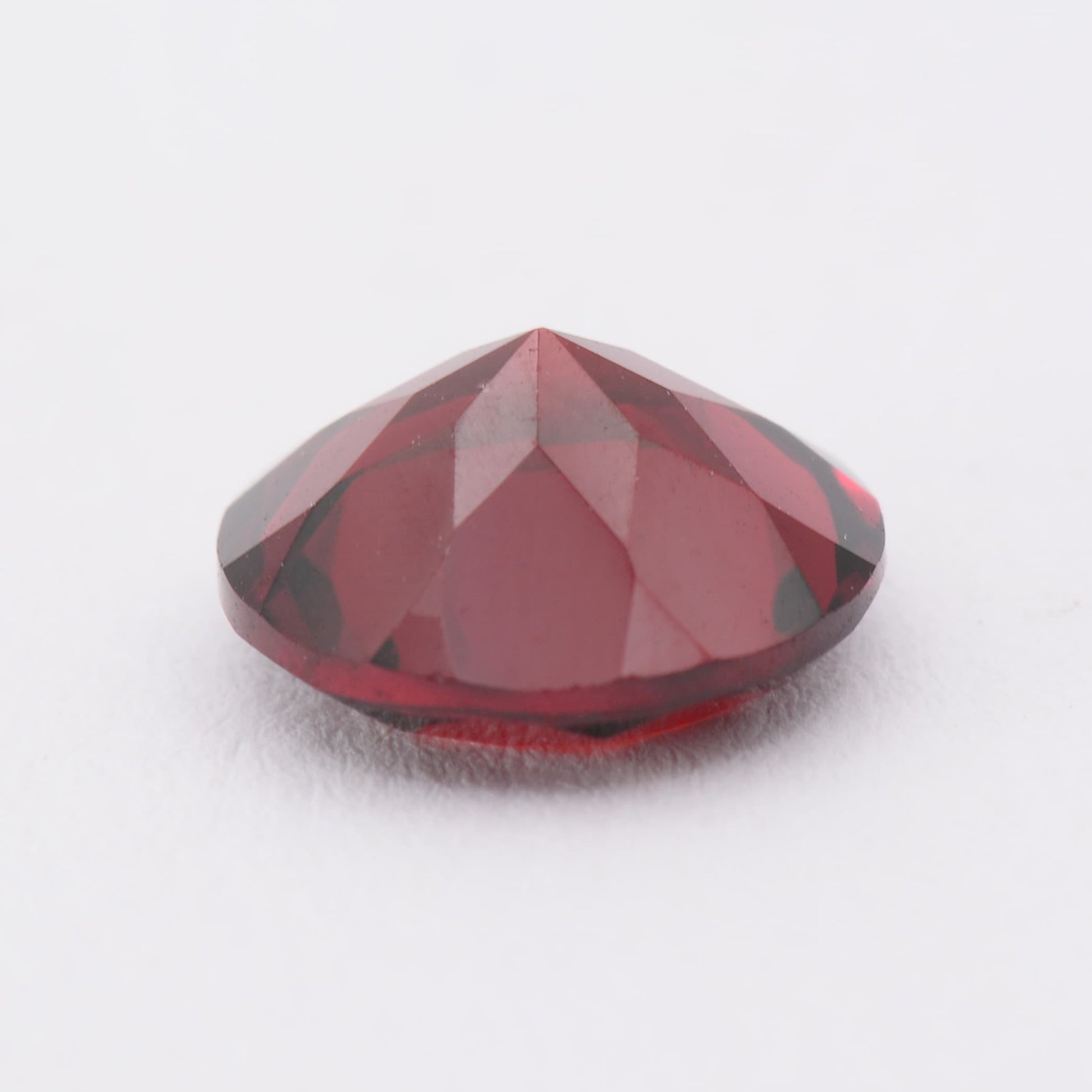 Pierre taillée Grenat Rouge Rond 2,21 ct 