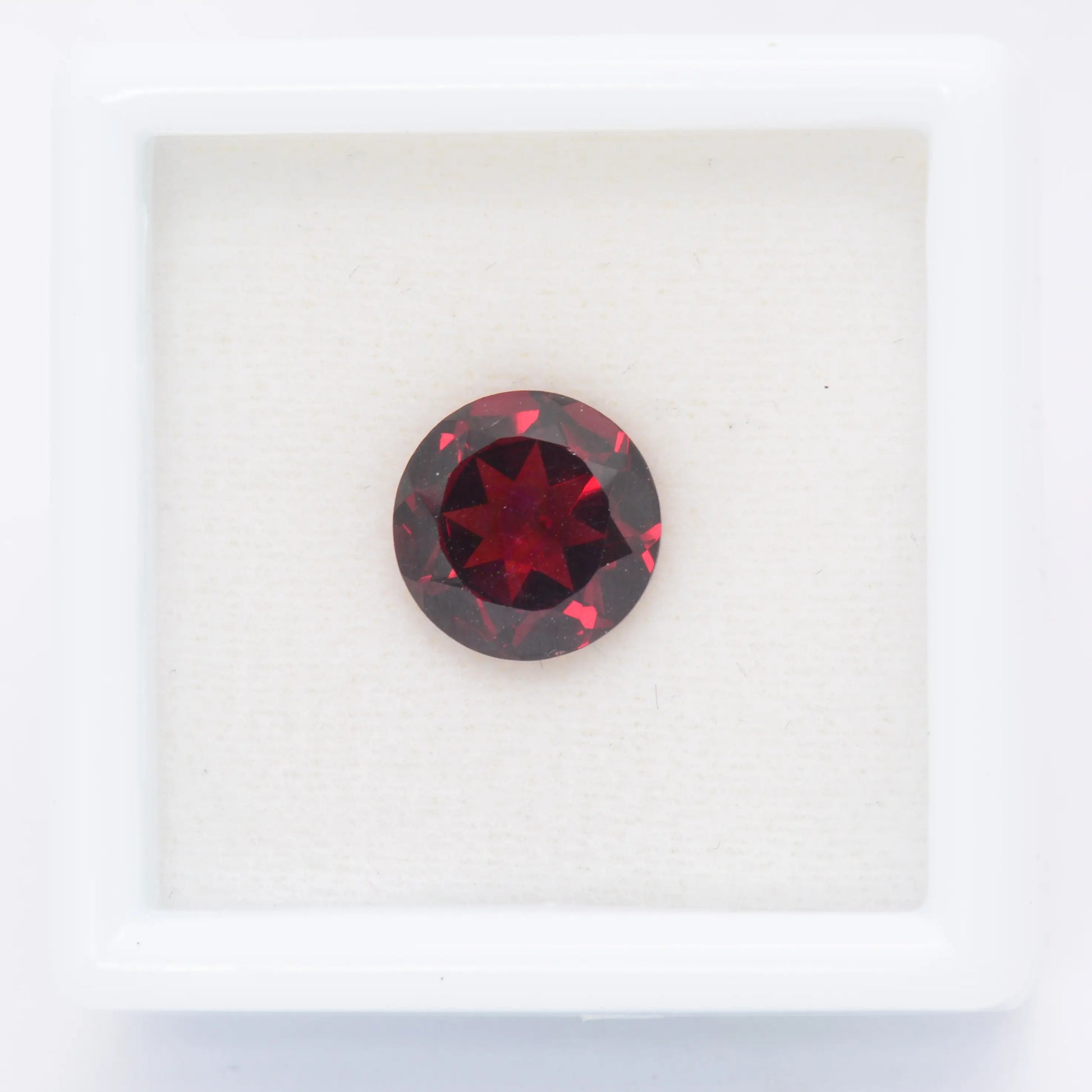 Pierre taillée Grenat Rouge Rond 2,17 ct 