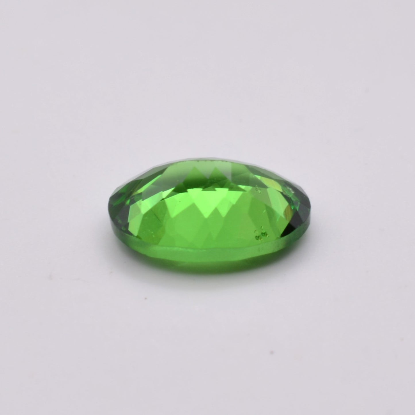 Grenat Tsavorite Ovale Vert  0,88ct
