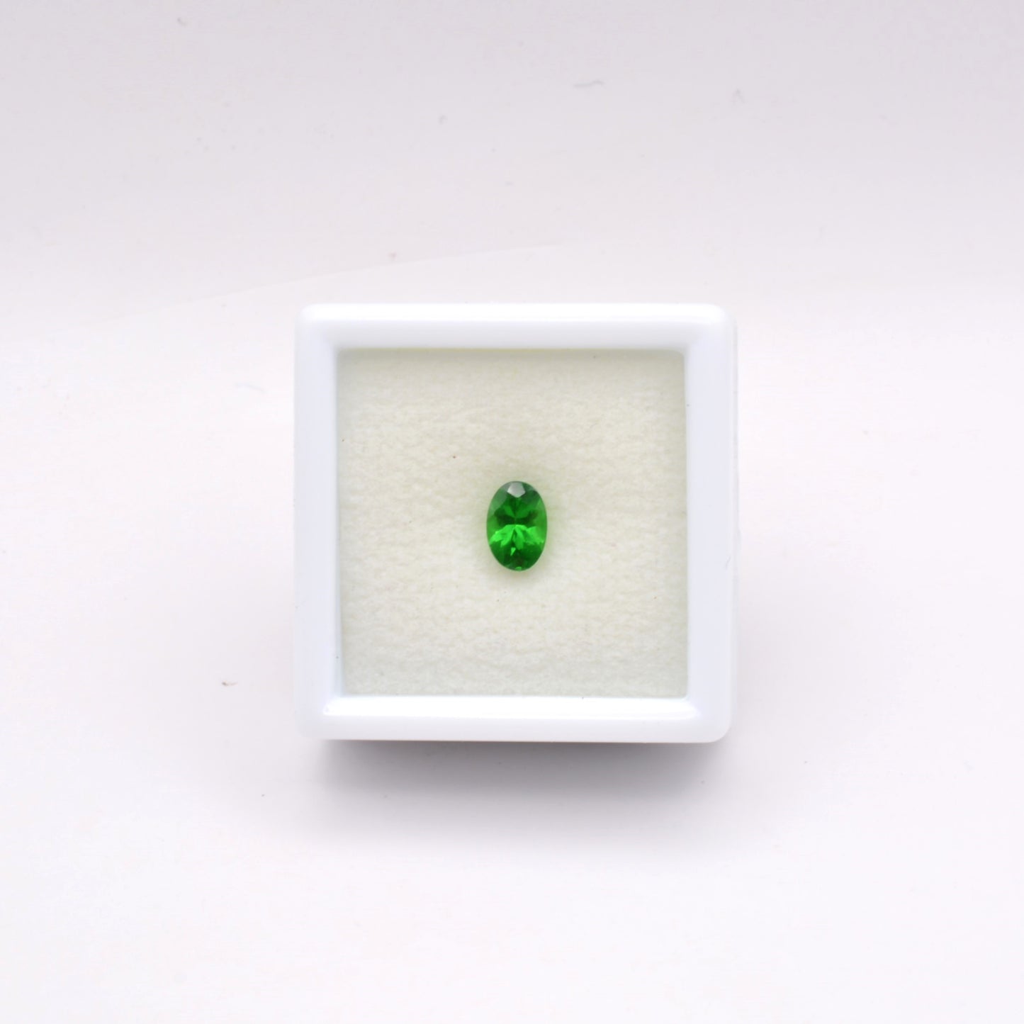 Grenat Tsavorite Ovale 0,50ct - pierre précieuse - gemme