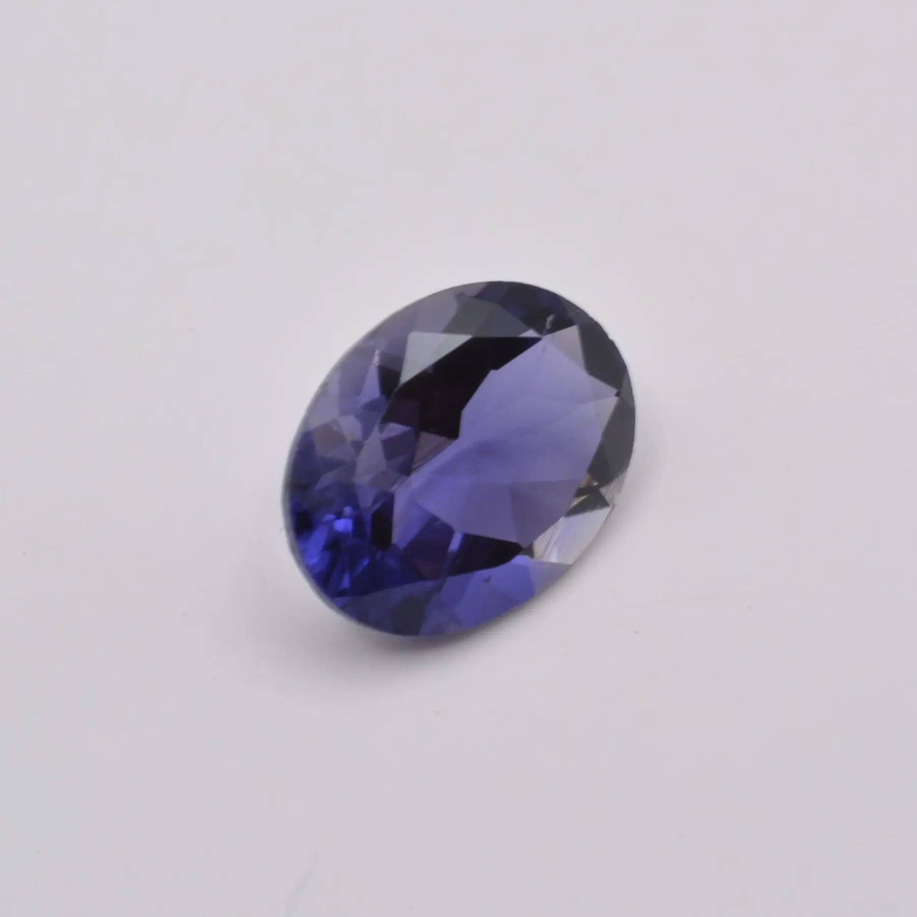 Gemme taillée Iolite ou Cordiérite 1,46ct