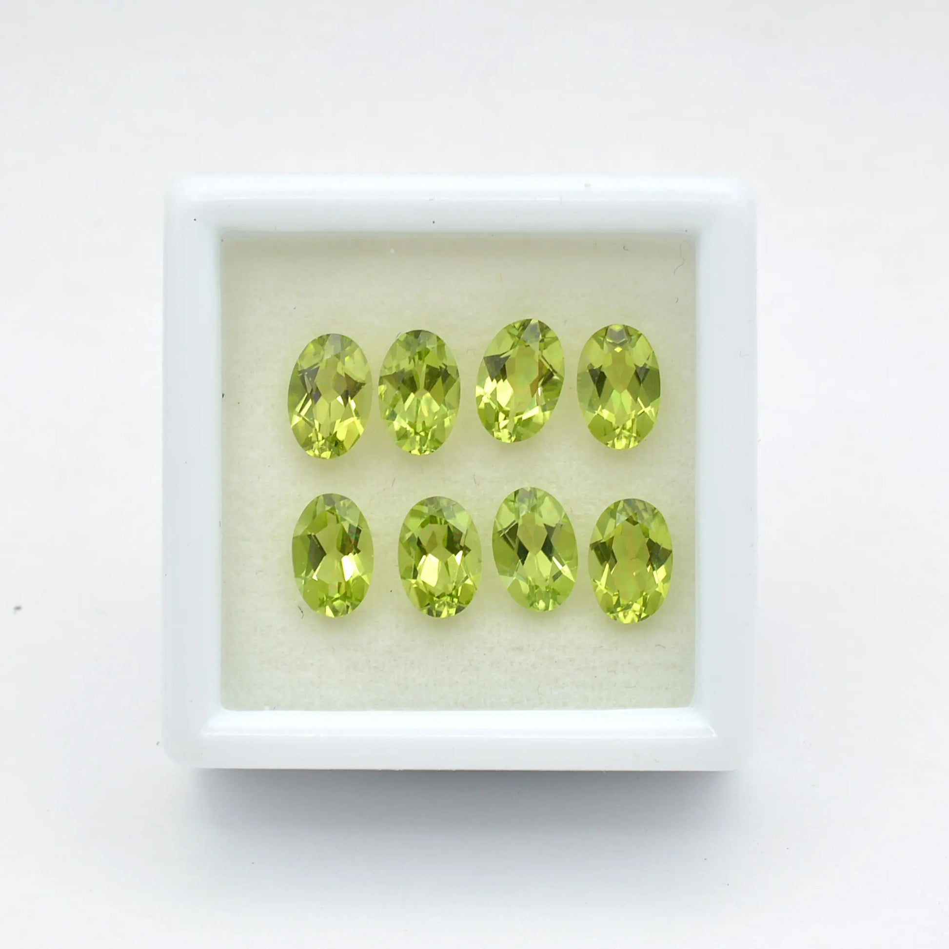 Lot Péridots Ovales 6x4-4ct