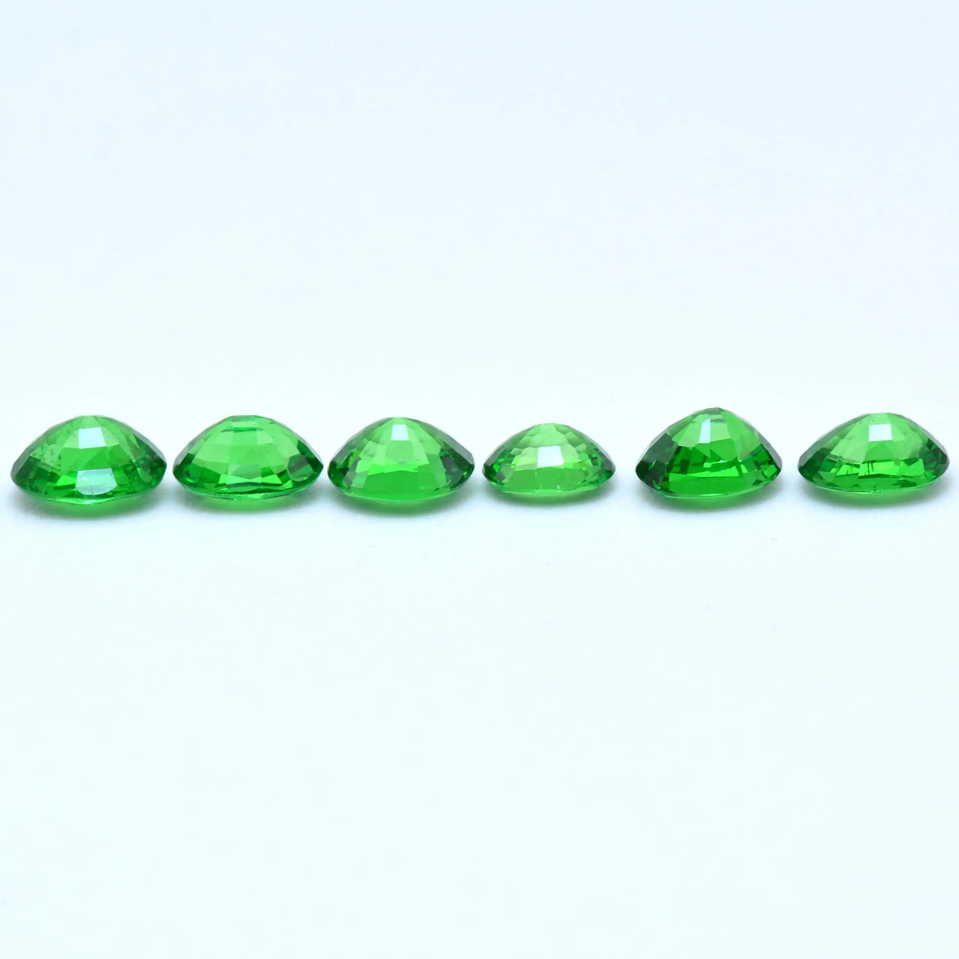 Pierre taillée Lot de 6 Grenats Tsavorite Ovales - 1,81 ct 