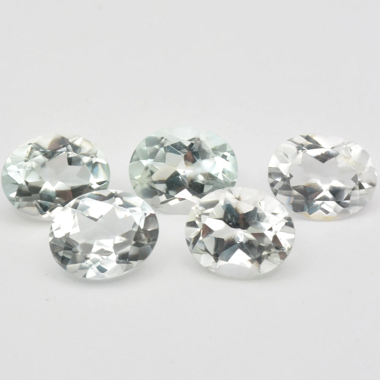 Lot de 5 Topazes Incolores Ovales 10x8mm