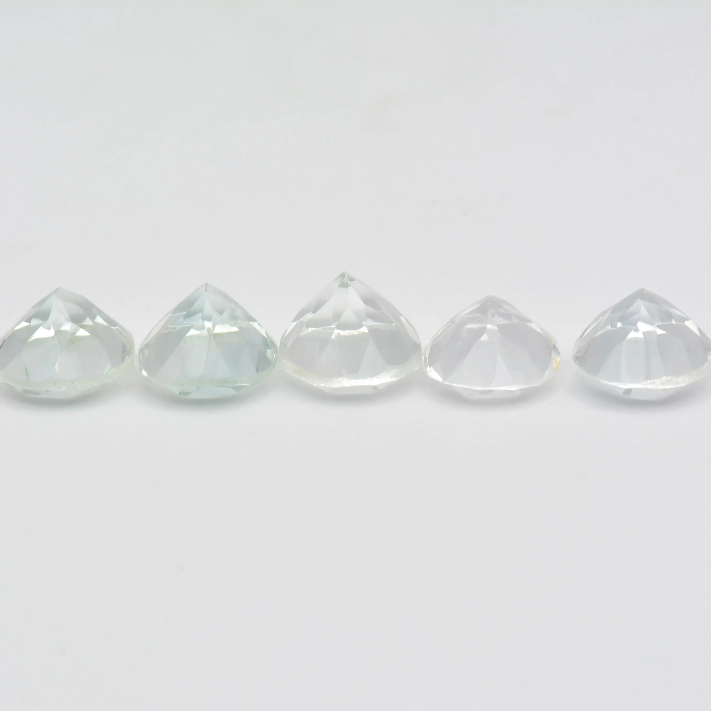 Lot de 5 Topazes Incolores Ovales 10x8mm