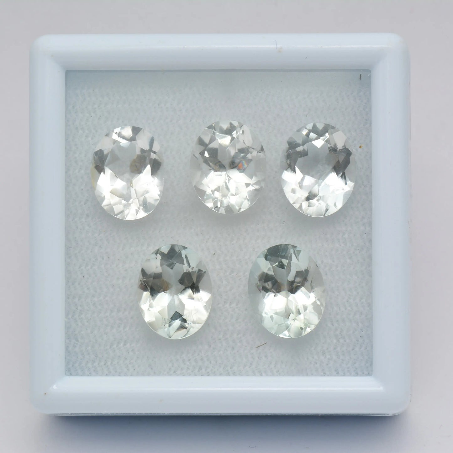 Lot de 5 Topazes Incolores Ovales 10x8mm