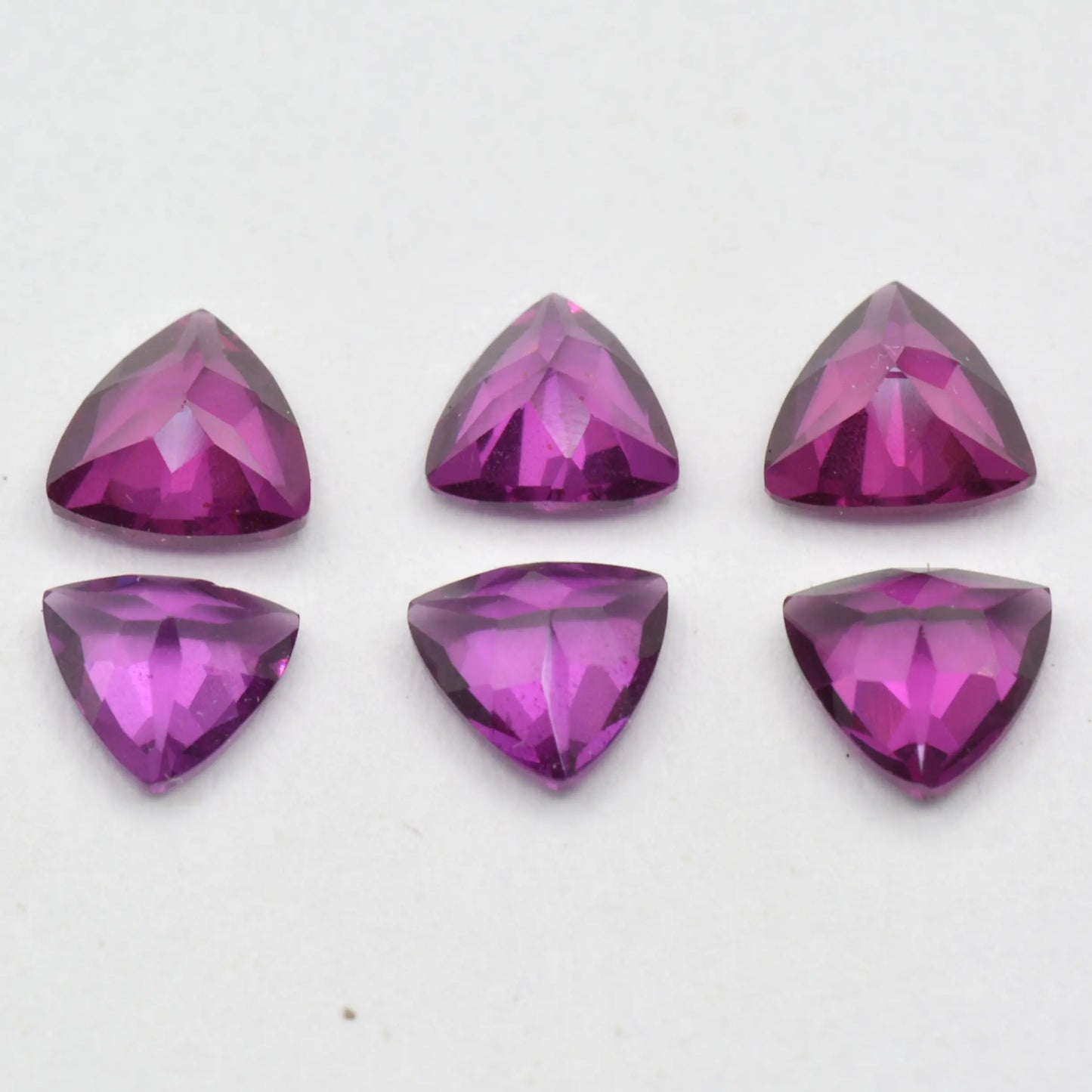 Lot de 6 Grenat Rhodolite Trillion 2,91 ct