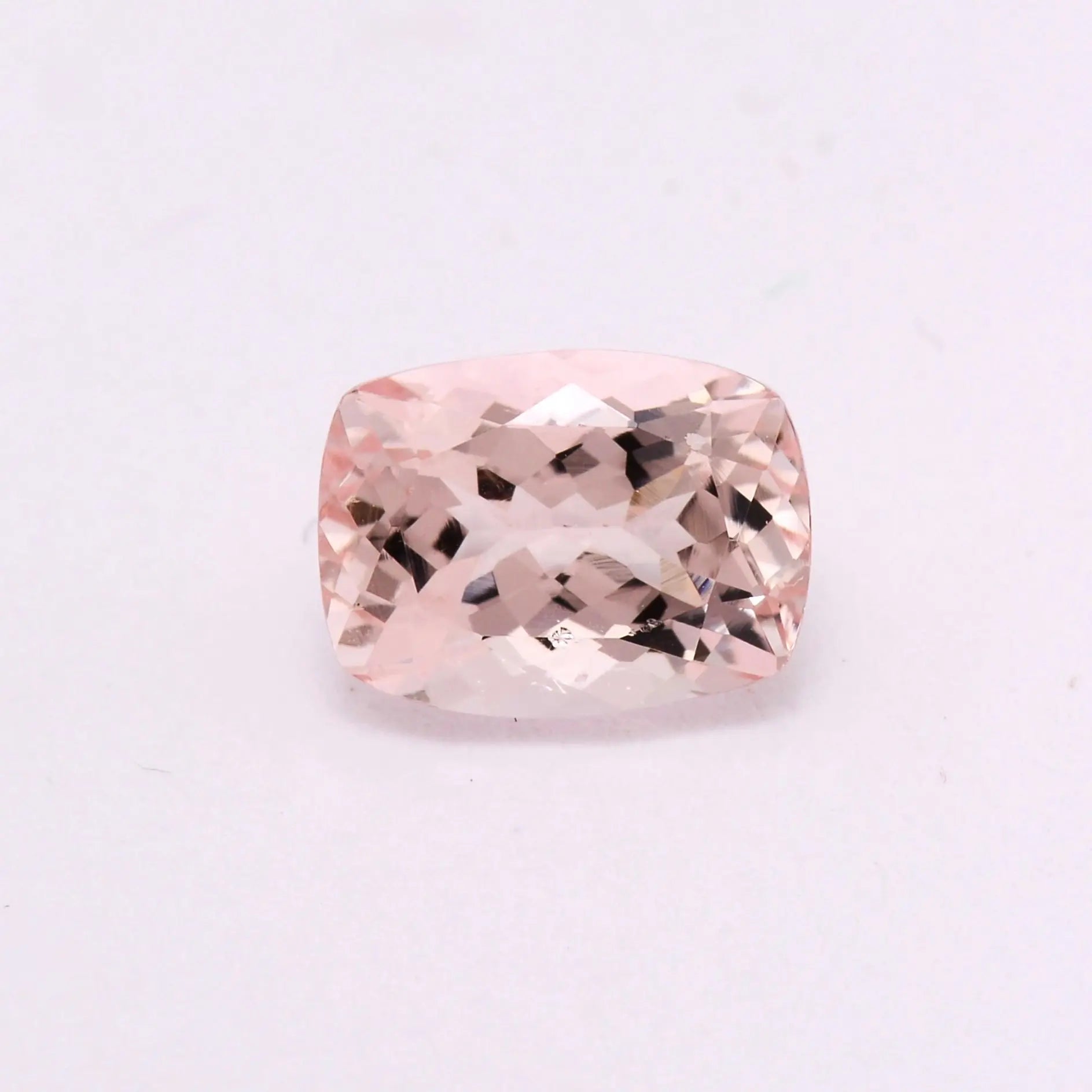 Morganite Coussin 1,58 ct - pierre taillée naturelle