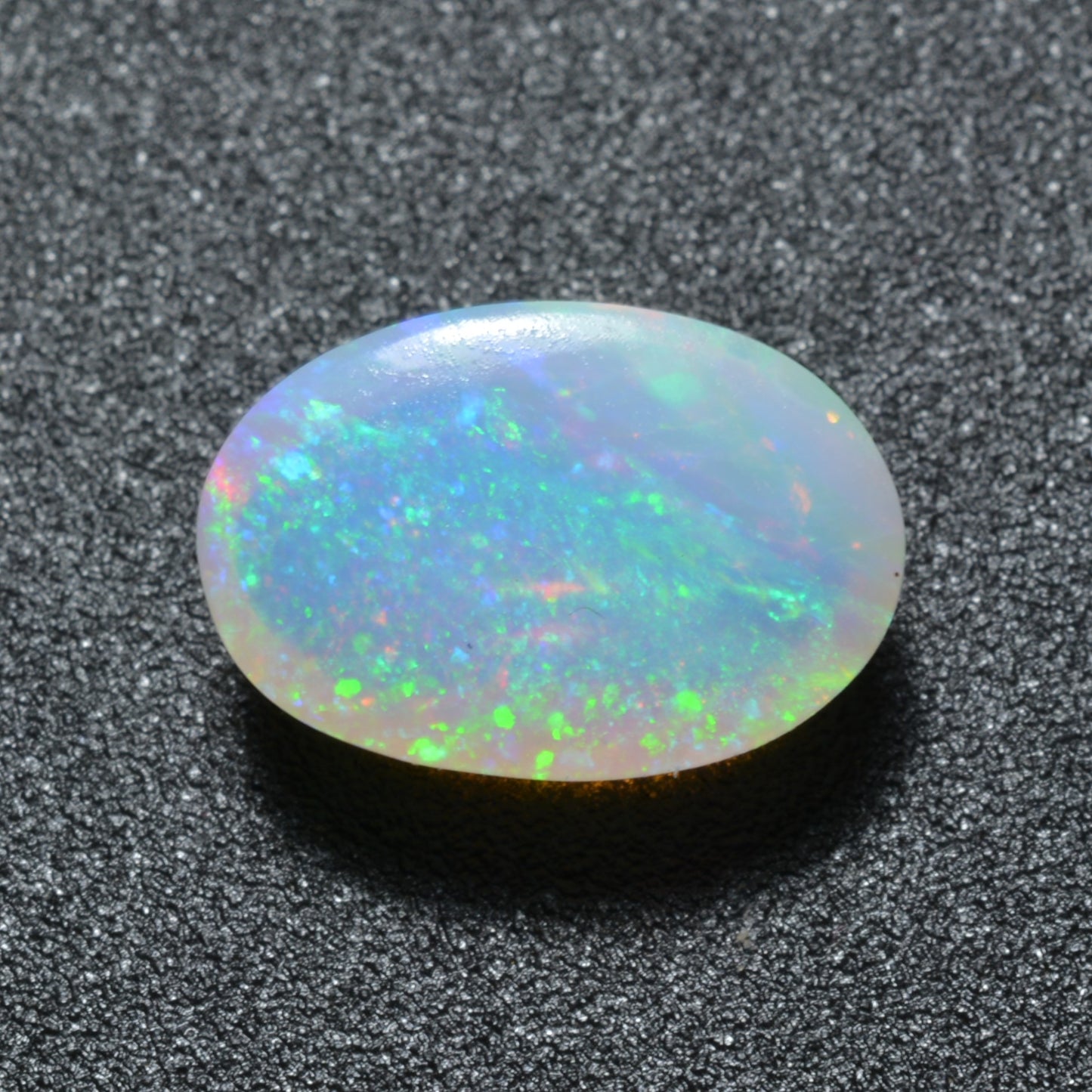 Opale Cabochon Ovale 2,92ct - PASSOT GEMS