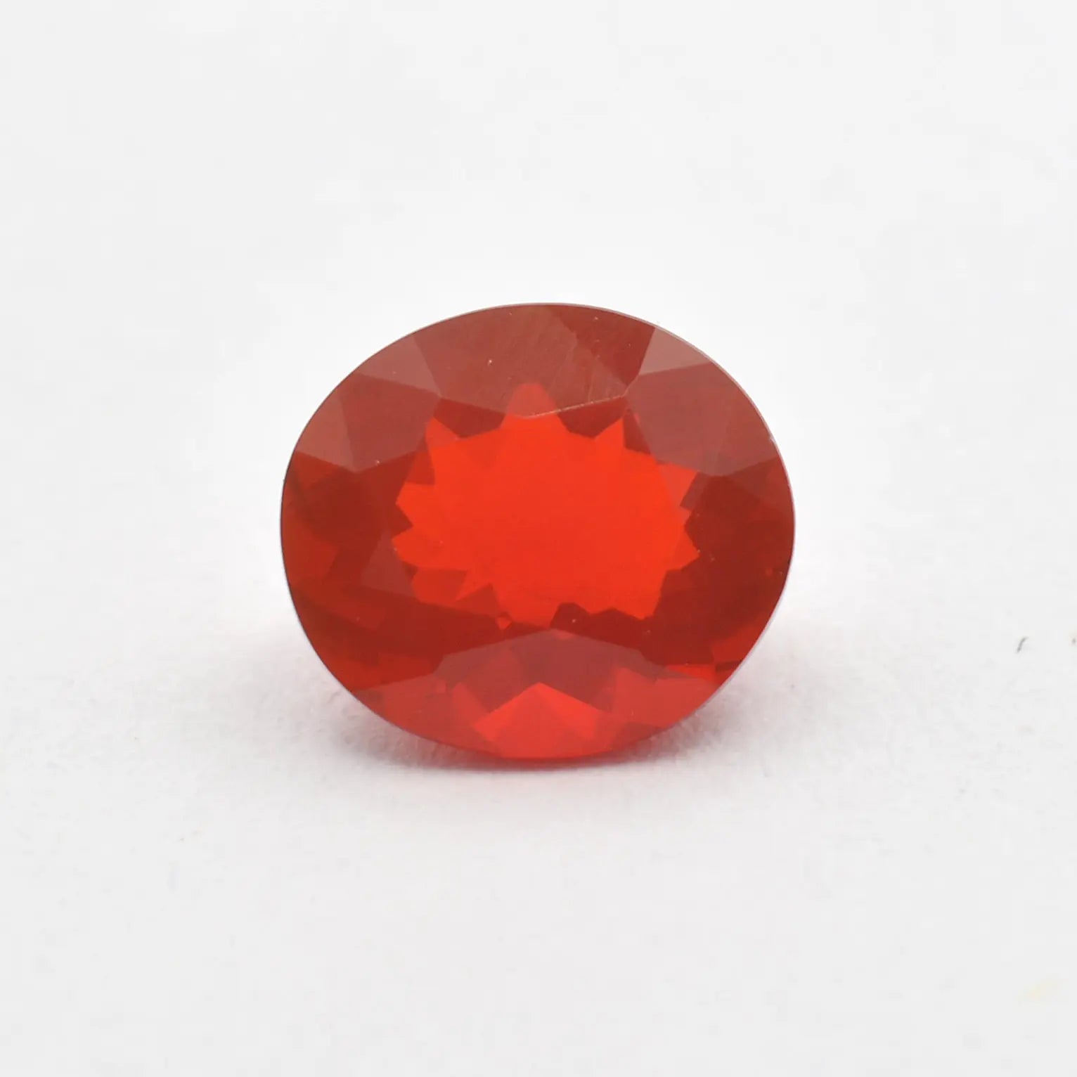 Pierre taillée Opale de feu Ovale 0,58 ct 