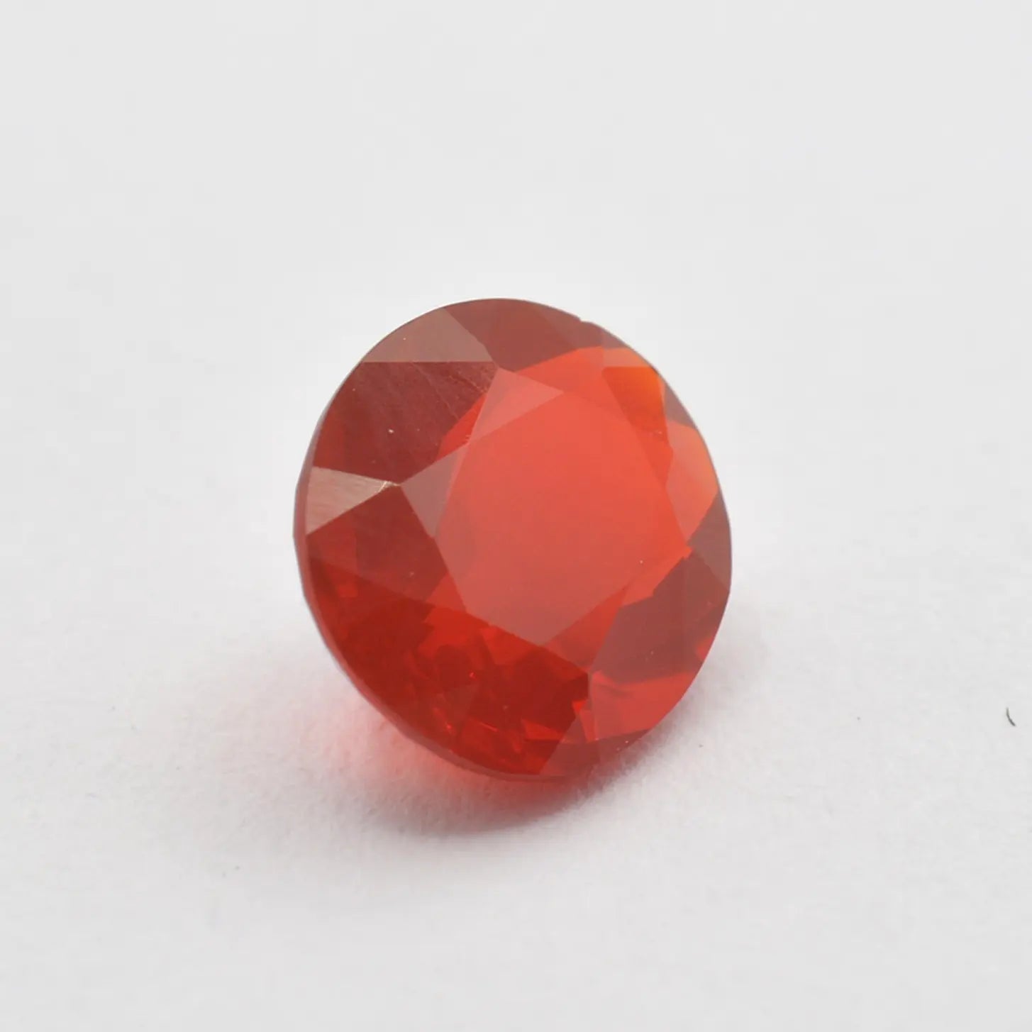 Pierre taillée Opale de feu Ovale 0,58 ct 