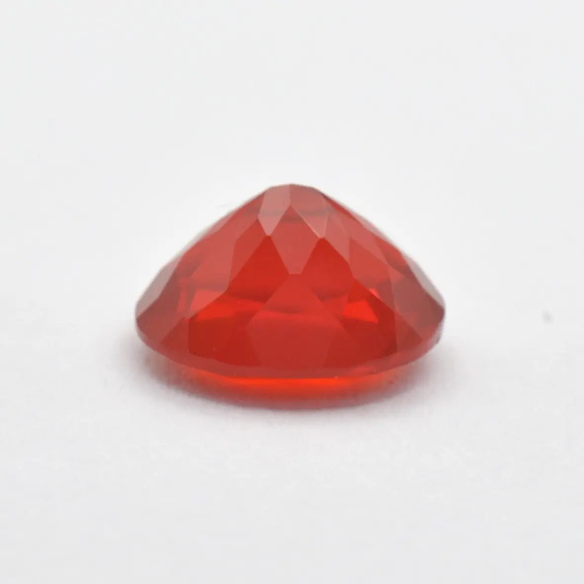 Pierre taillée Opale de feu Ovale 0,58 ct 