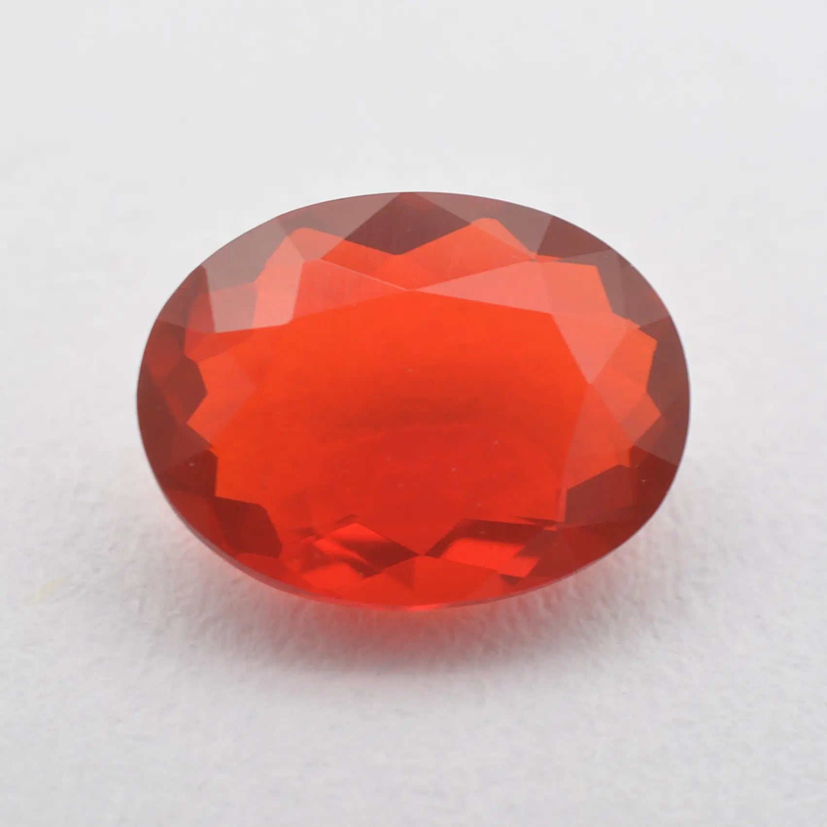 Pierre taillée Opale de feu Ovale 0,50 ct 