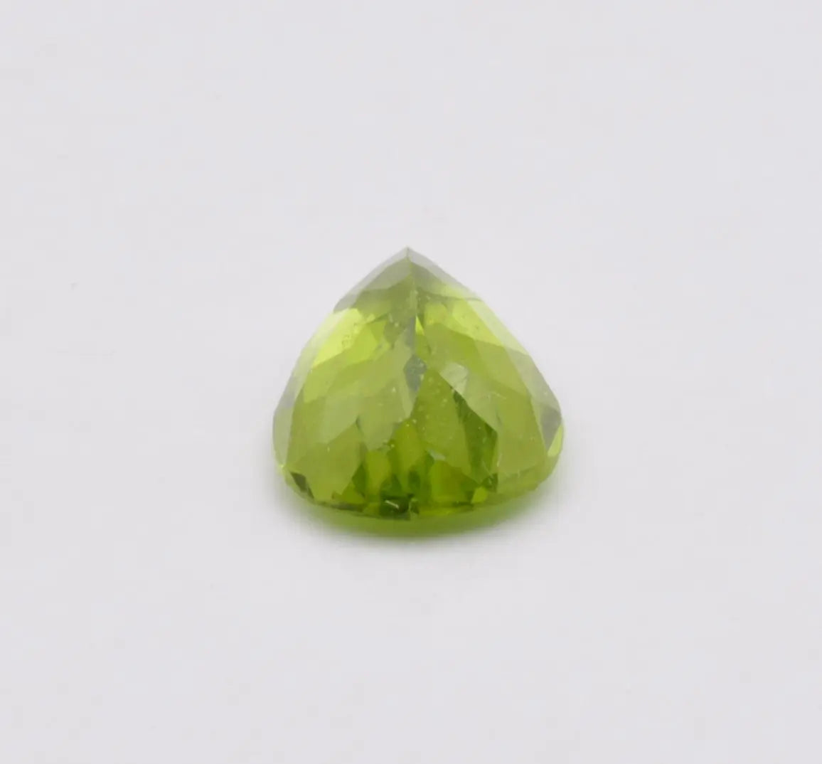 Pierre taillée Péridot Poire 3,71ct
