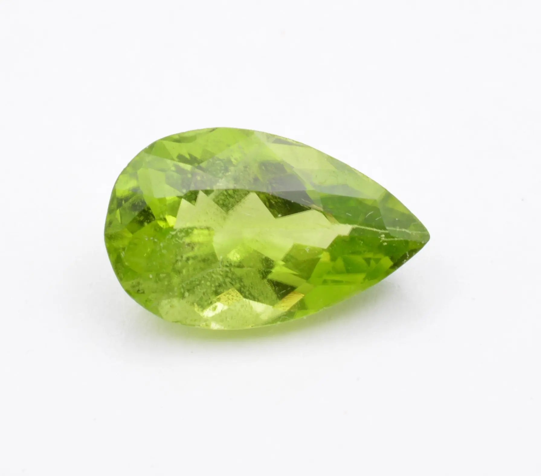Pierre taillée Péridot Poire 3,71ct