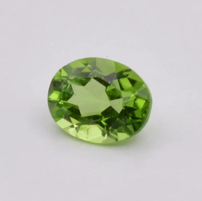 Péridot Ovale 2,23ct - pierre précieuse - gemme