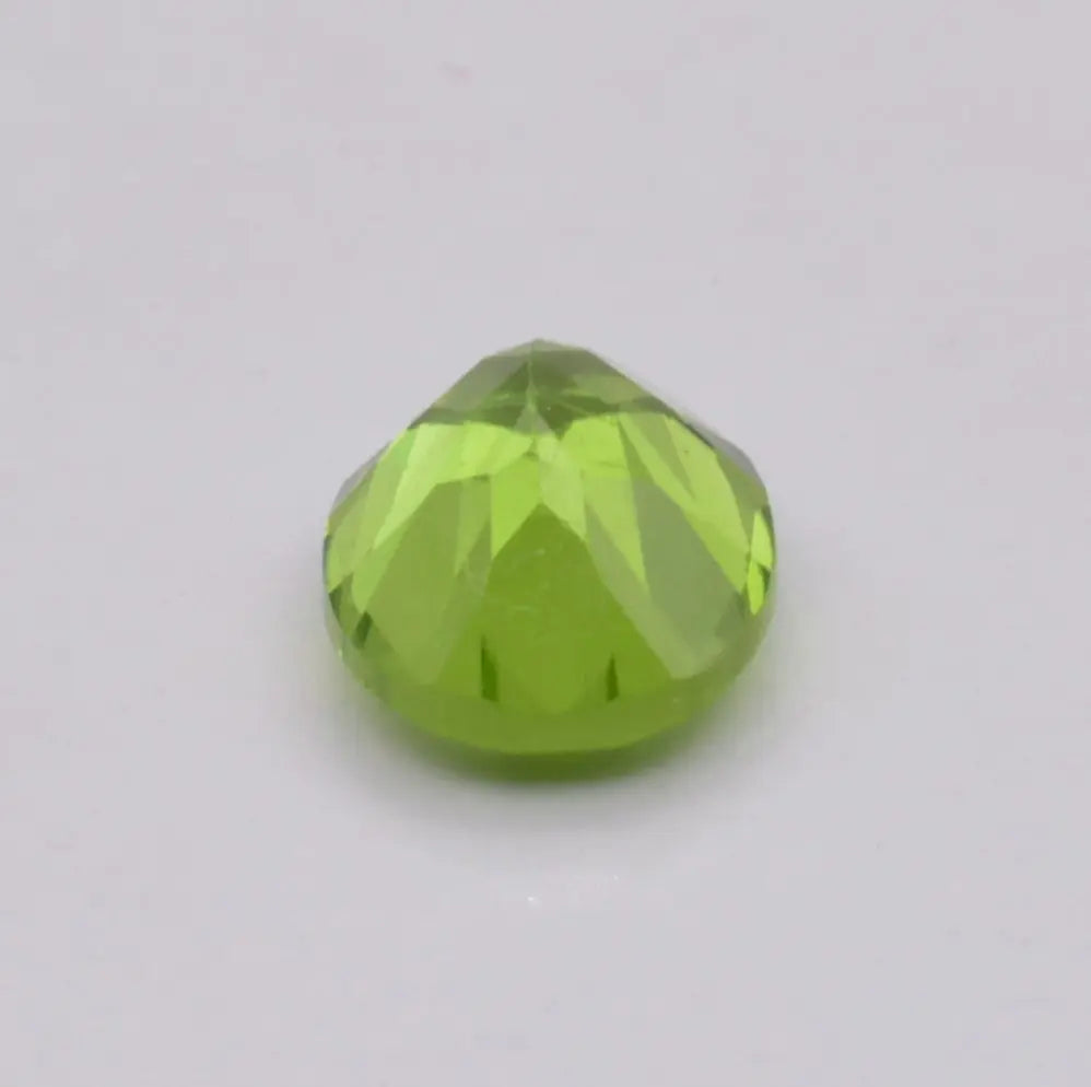 Pierre taillée Péridot Ovale 2,21ct