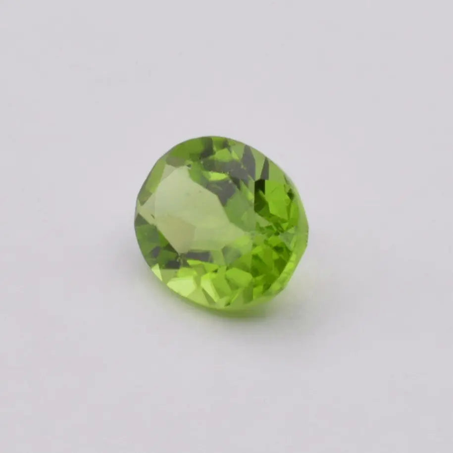 Pierre taillée Péridot Ovale 2,21ct
