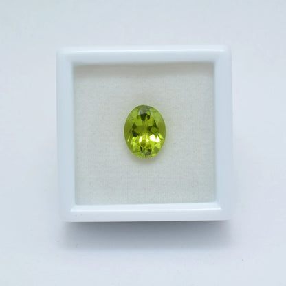 Pierre taillée Péridot Ovale 1,88ct