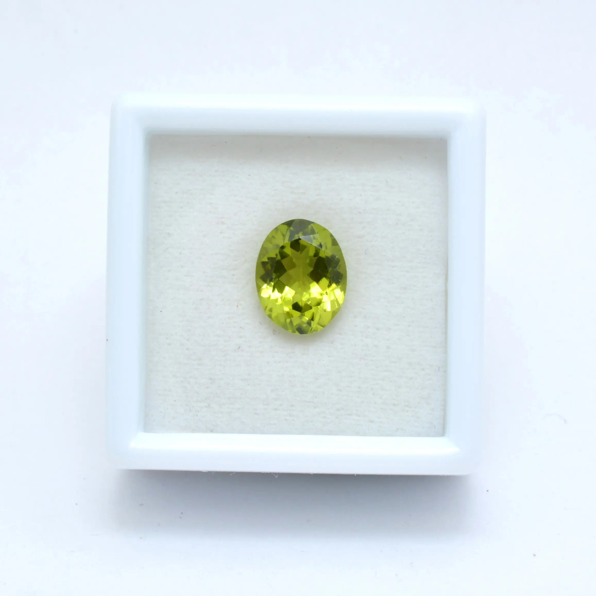 Péridot Ovale 2,05ct - 