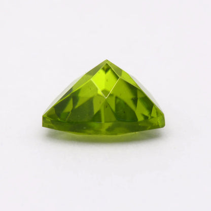 Péridot Trillion 2,00 ct - pierre taillée naturelle