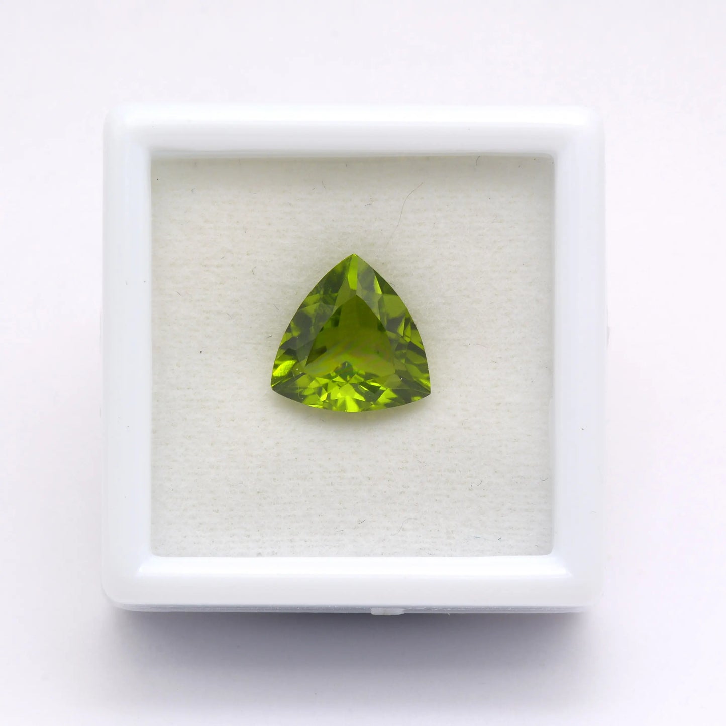 Péridot Trillion 2,38 ct - pierre taillée naturelle