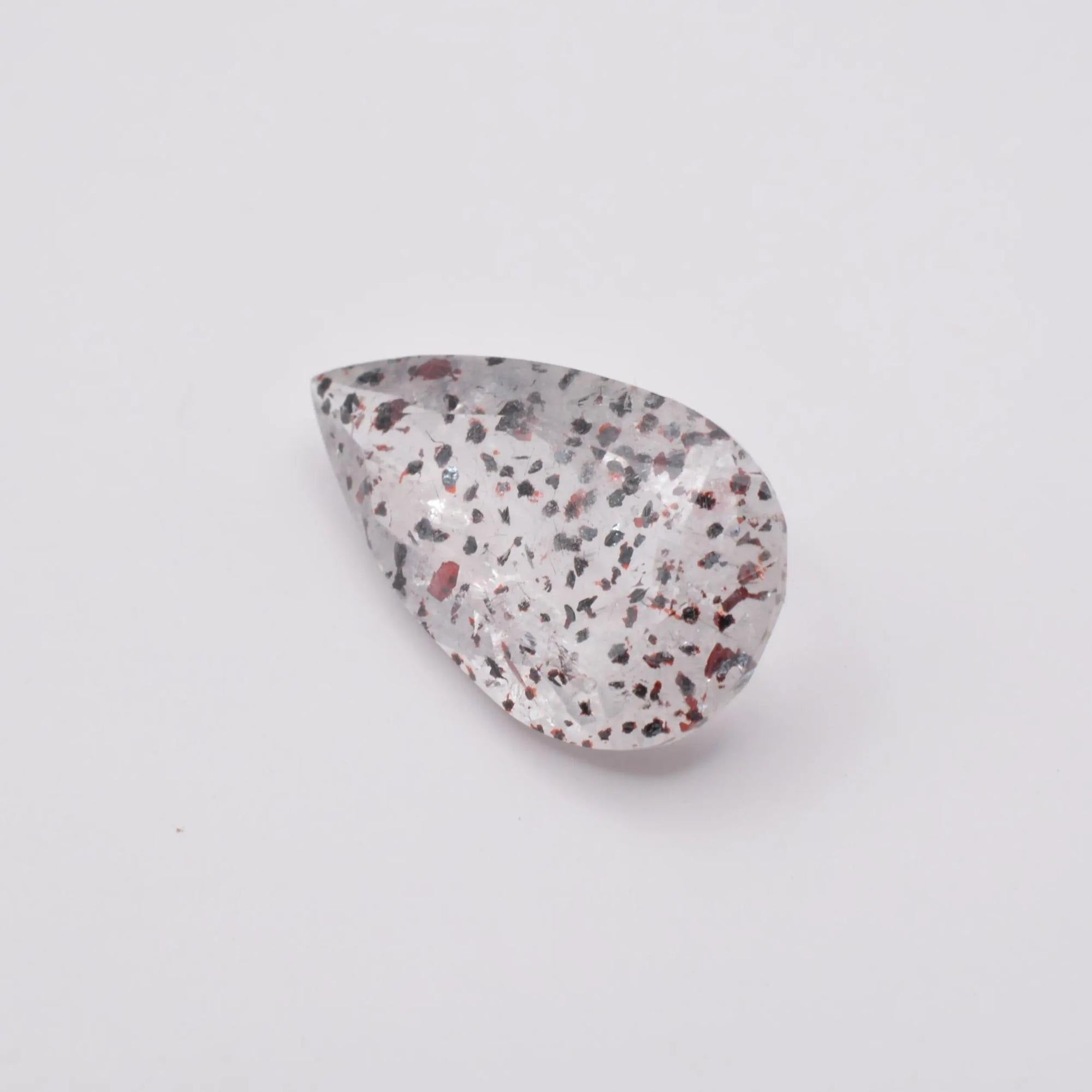 Pierre taillée Quartz à inclusions d'Hématite 9,19ct