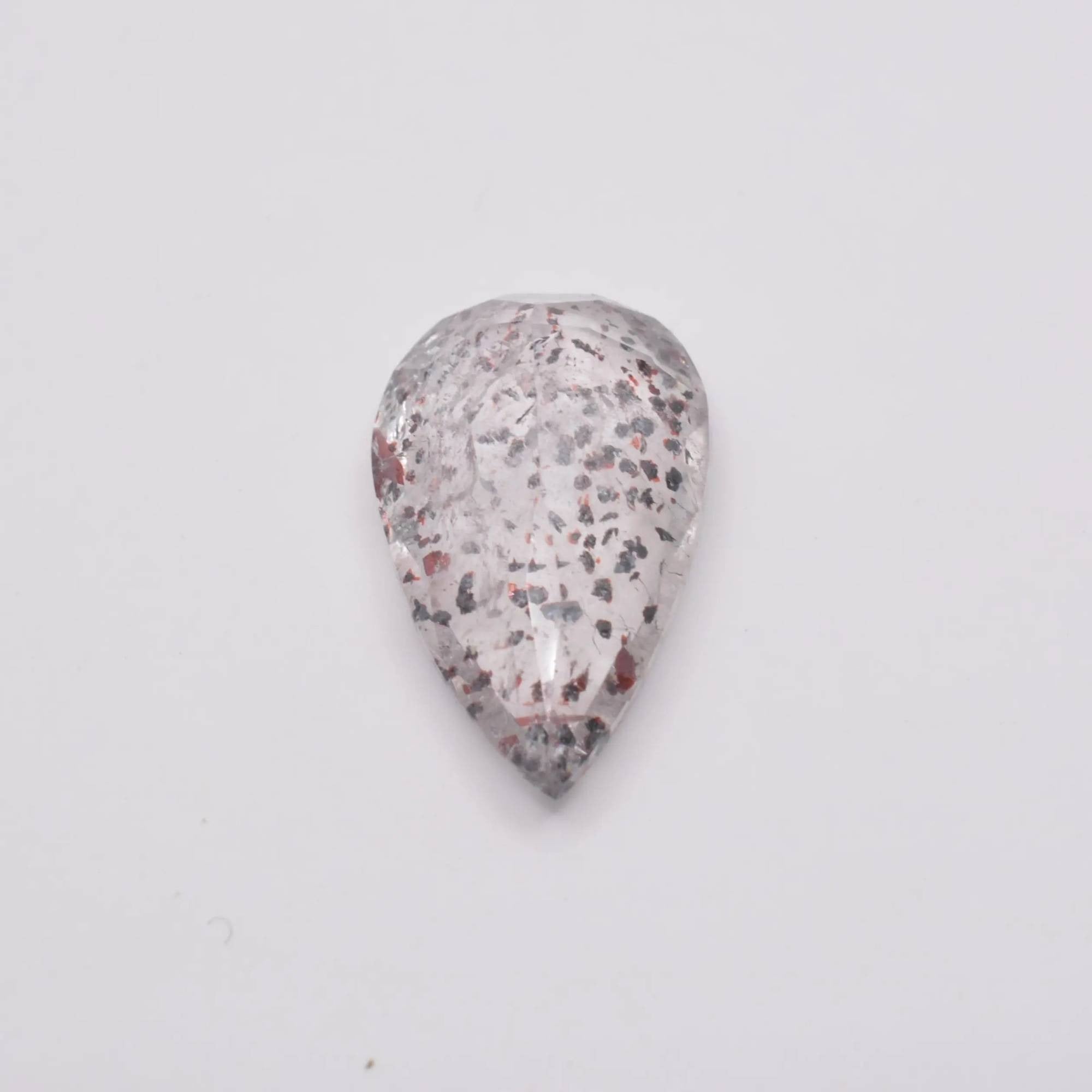 Pierre taillée Quartz à inclusions d'Hématite 9,19ct