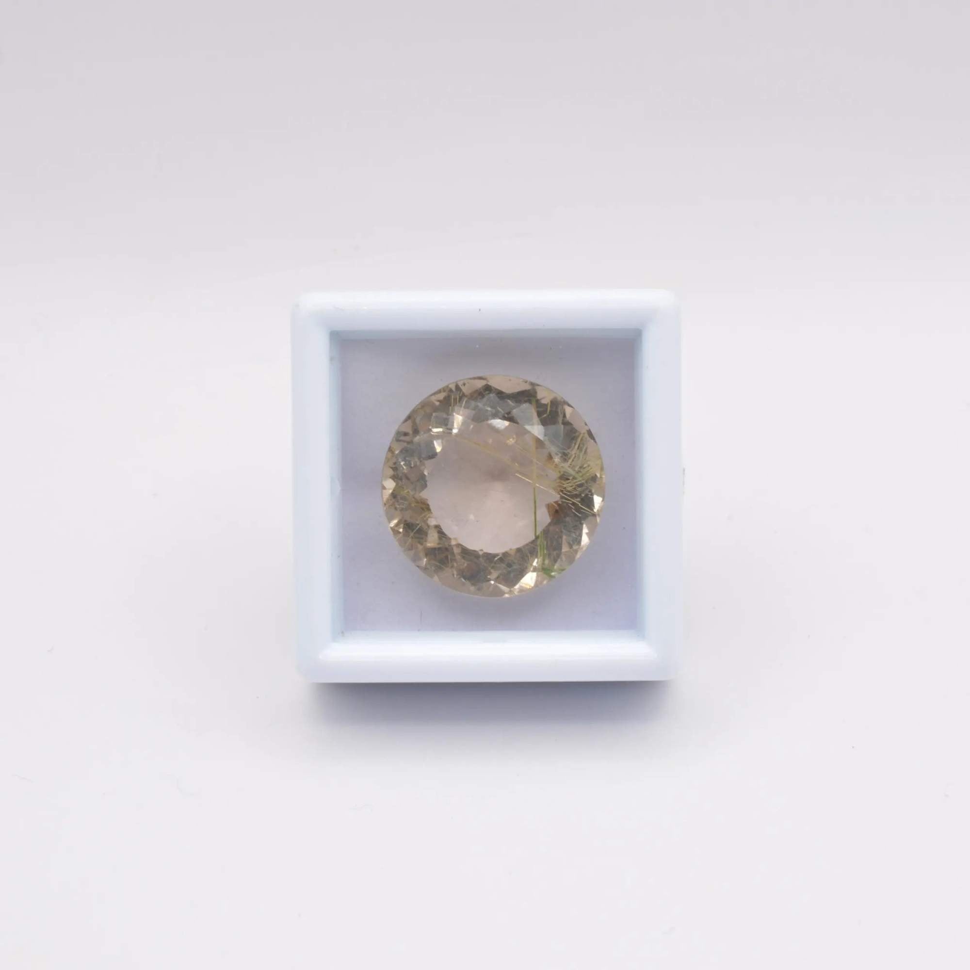 Pierre taillée Quartz rutilé 15,54ct