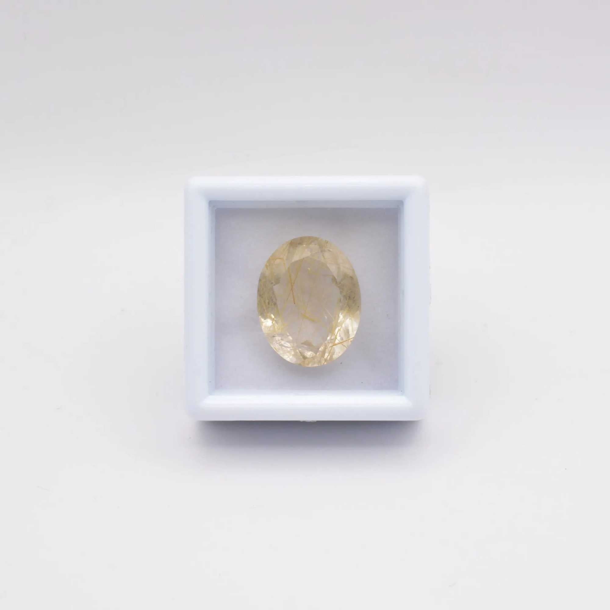 Pierre taillée Quartz rutilé 9,04ct