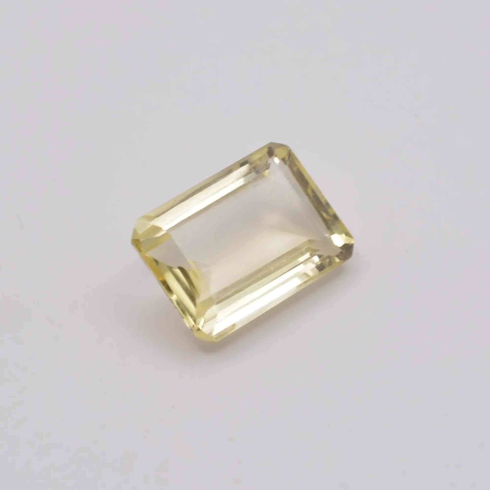 Pierre taillée Scapolite 5,06ct
