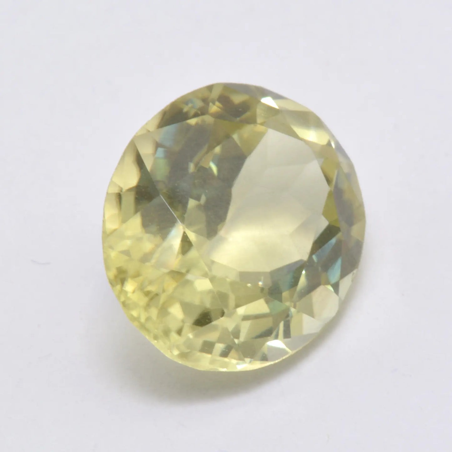 Sillimanite Jaune Ovale 4,70 ct