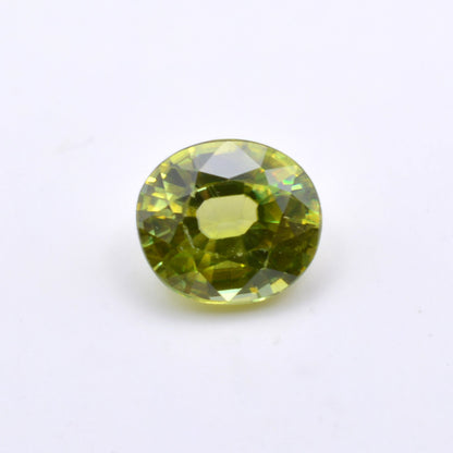 Sphène ou Titanite Ovale 0,68ct Pierre précieuse