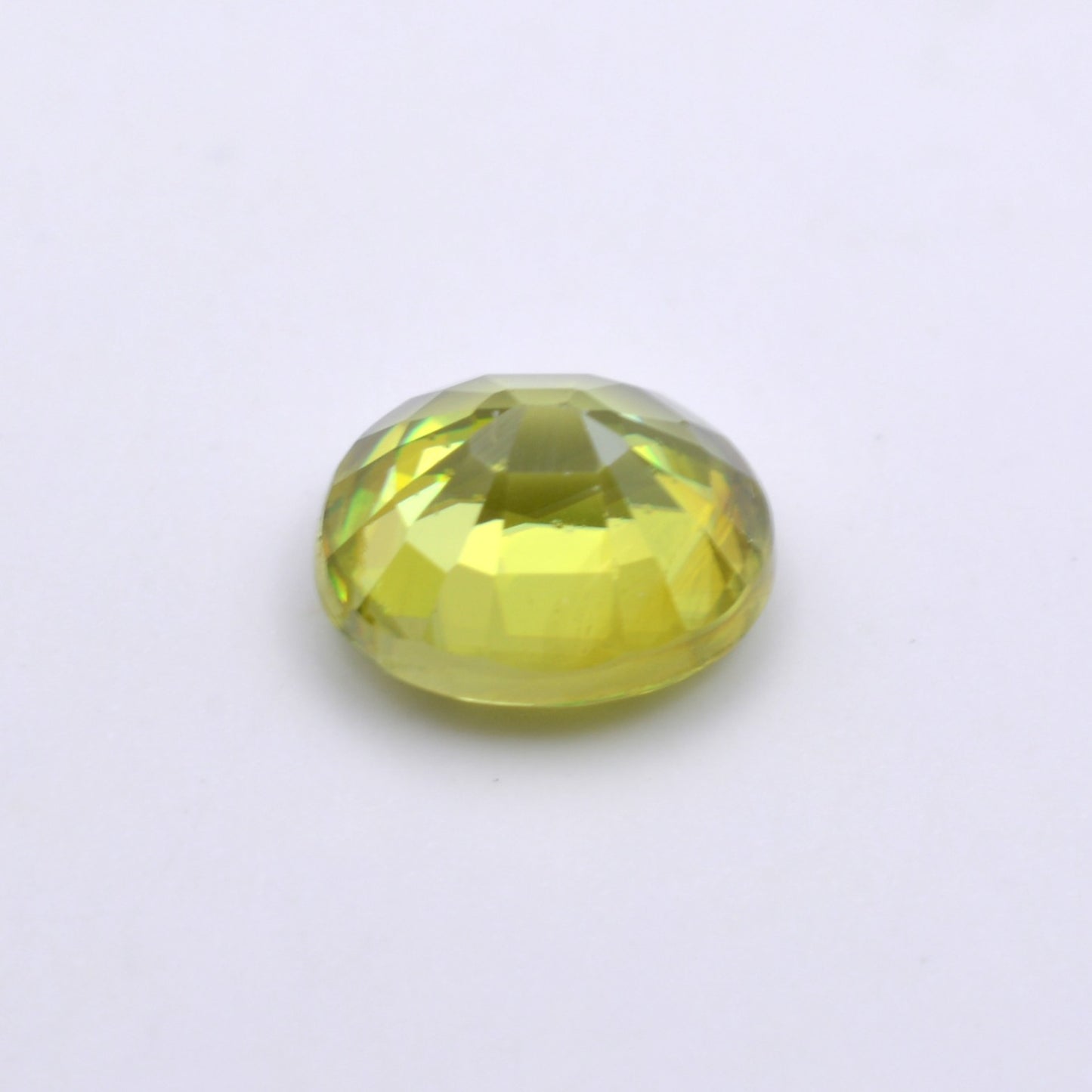 Sphène ou Titanite Ovale 0,68ct Pierre précieuse