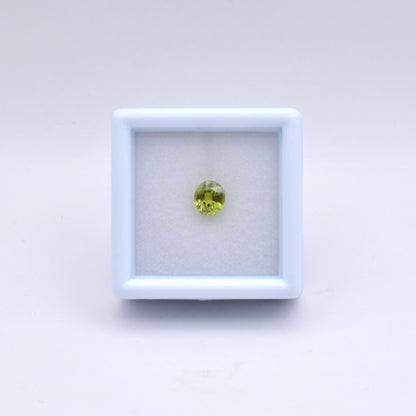 Sphène ou Titanite Ovale 0,68ct Pierre précieuse