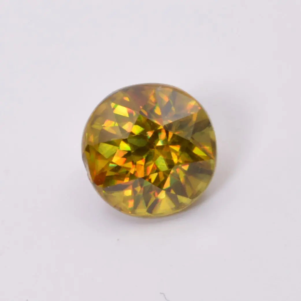 Pierre taillée Sphène ou Titanite Ronde 1,54ct 