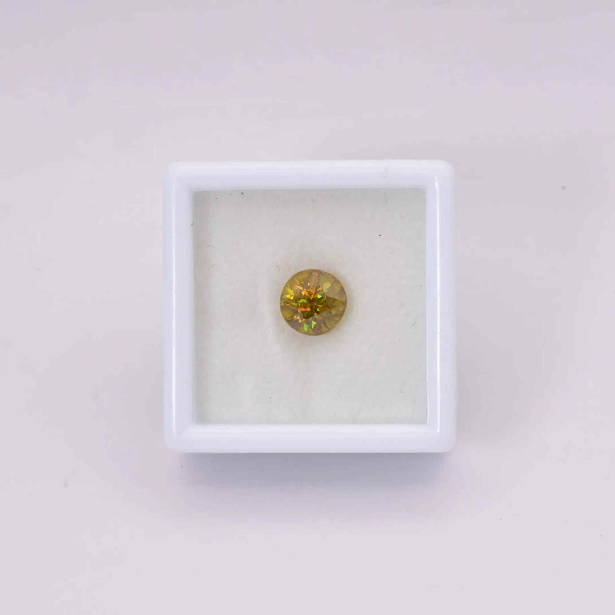 Pierre taillée Sphène ou Titanite Ronde 1,54ct 