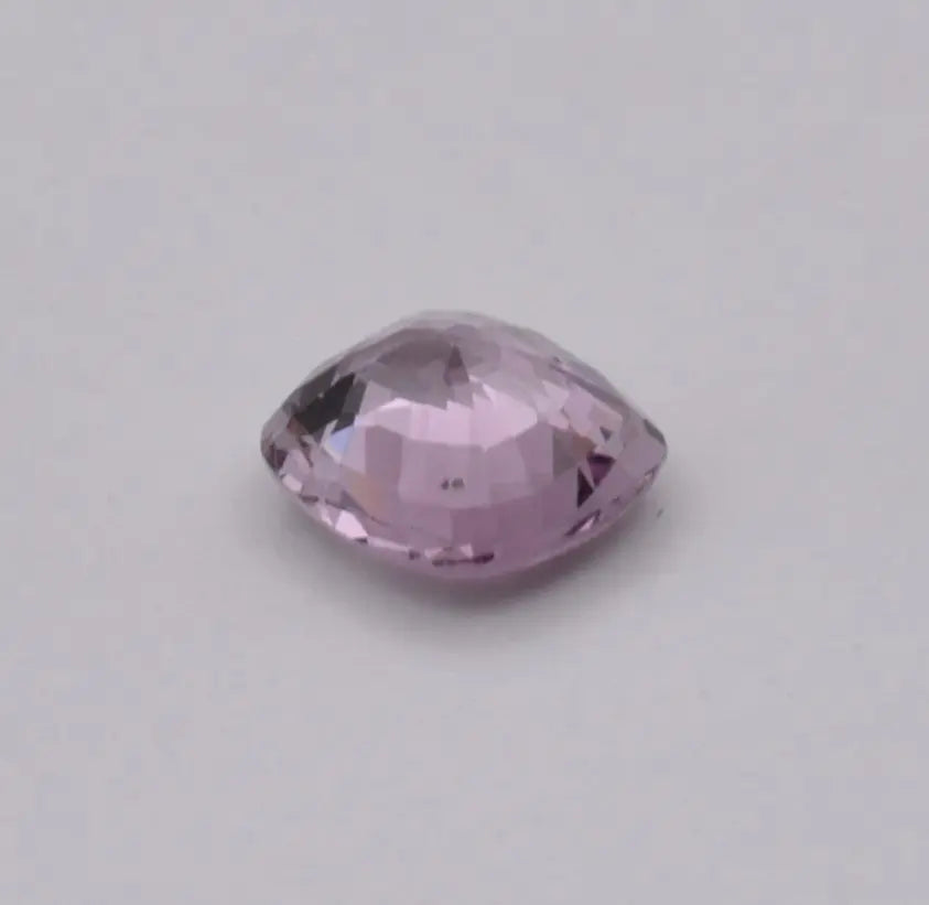 Pierre taillée Spinelle Coussin 1,03ct