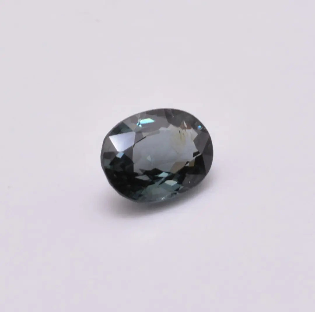 Pierre taillée Spinelle Ovale 1,35ct