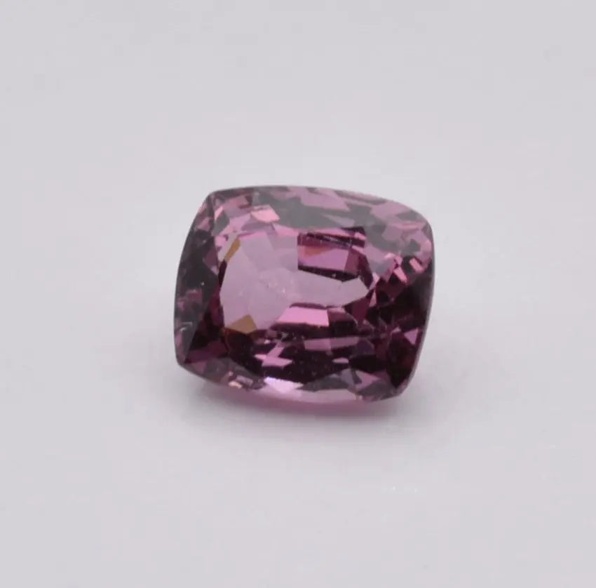 Spinelle Coussin 1,17ct - pierre précieuse - gemme