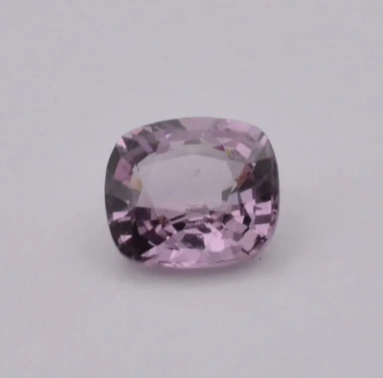 Pierre taillée Spinelle Coussin 1,03ct