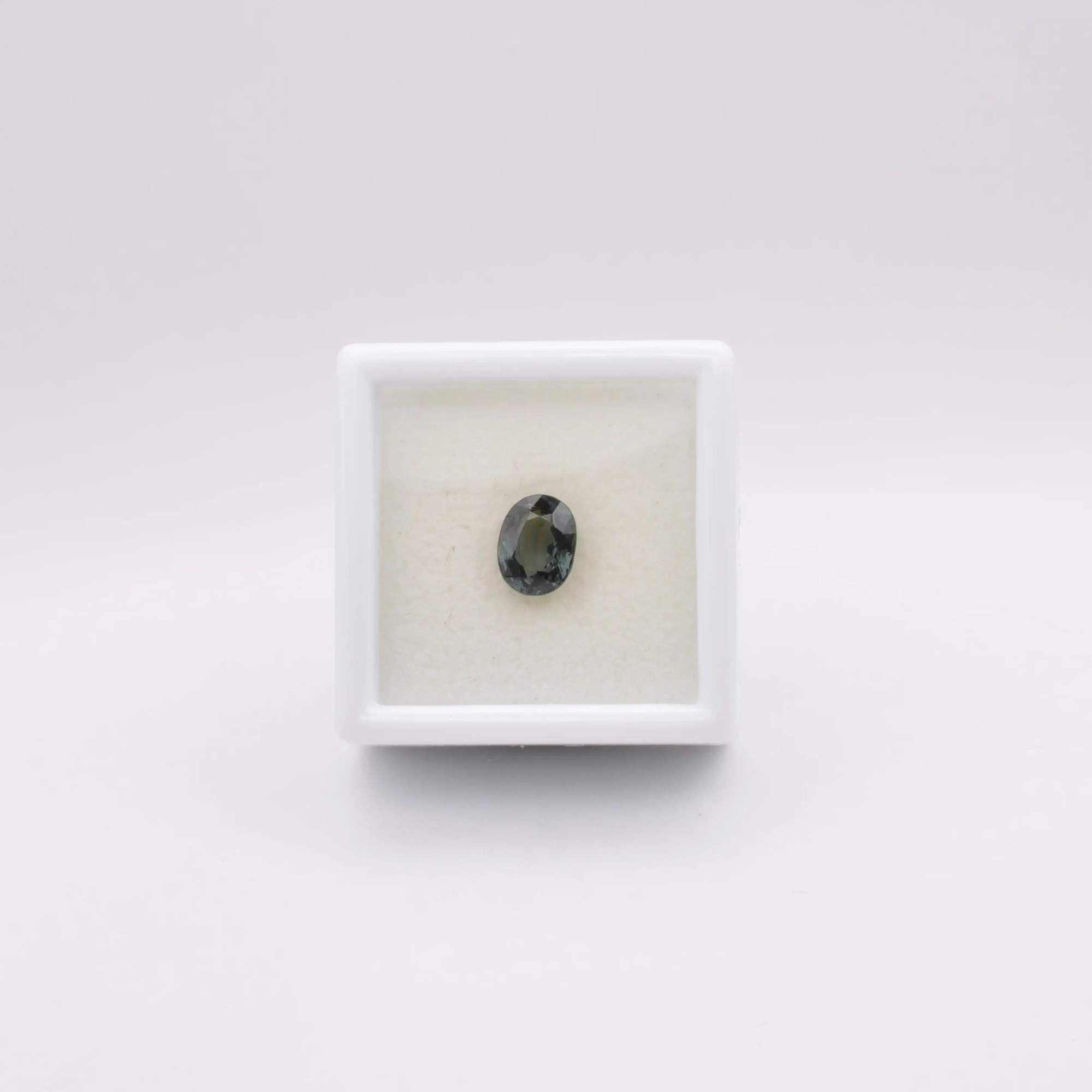 Pierre taillée Spinelle Ovale 1,35ct