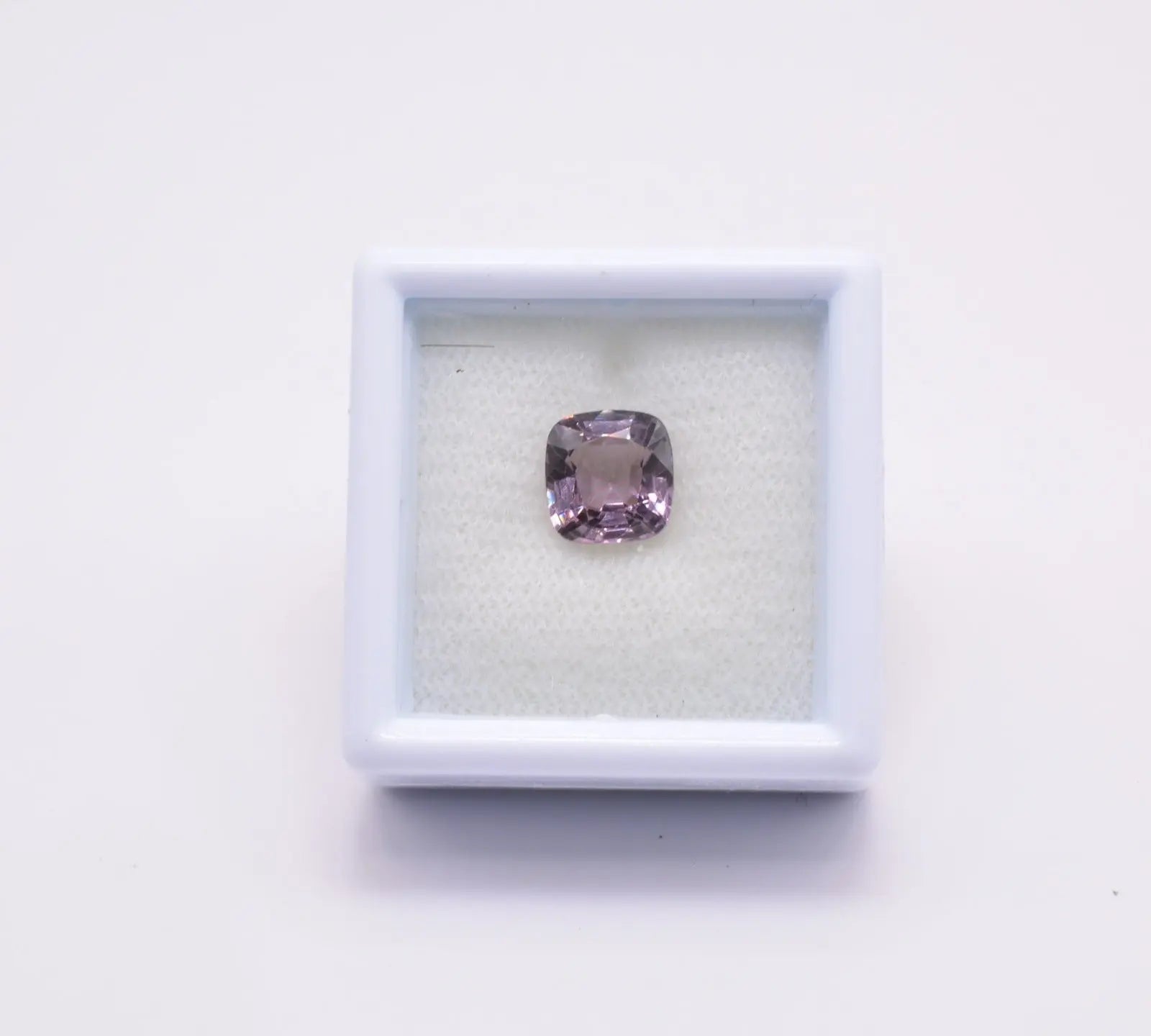 Spinelle Coussin 1,96ct - pierre précieuse - gemme