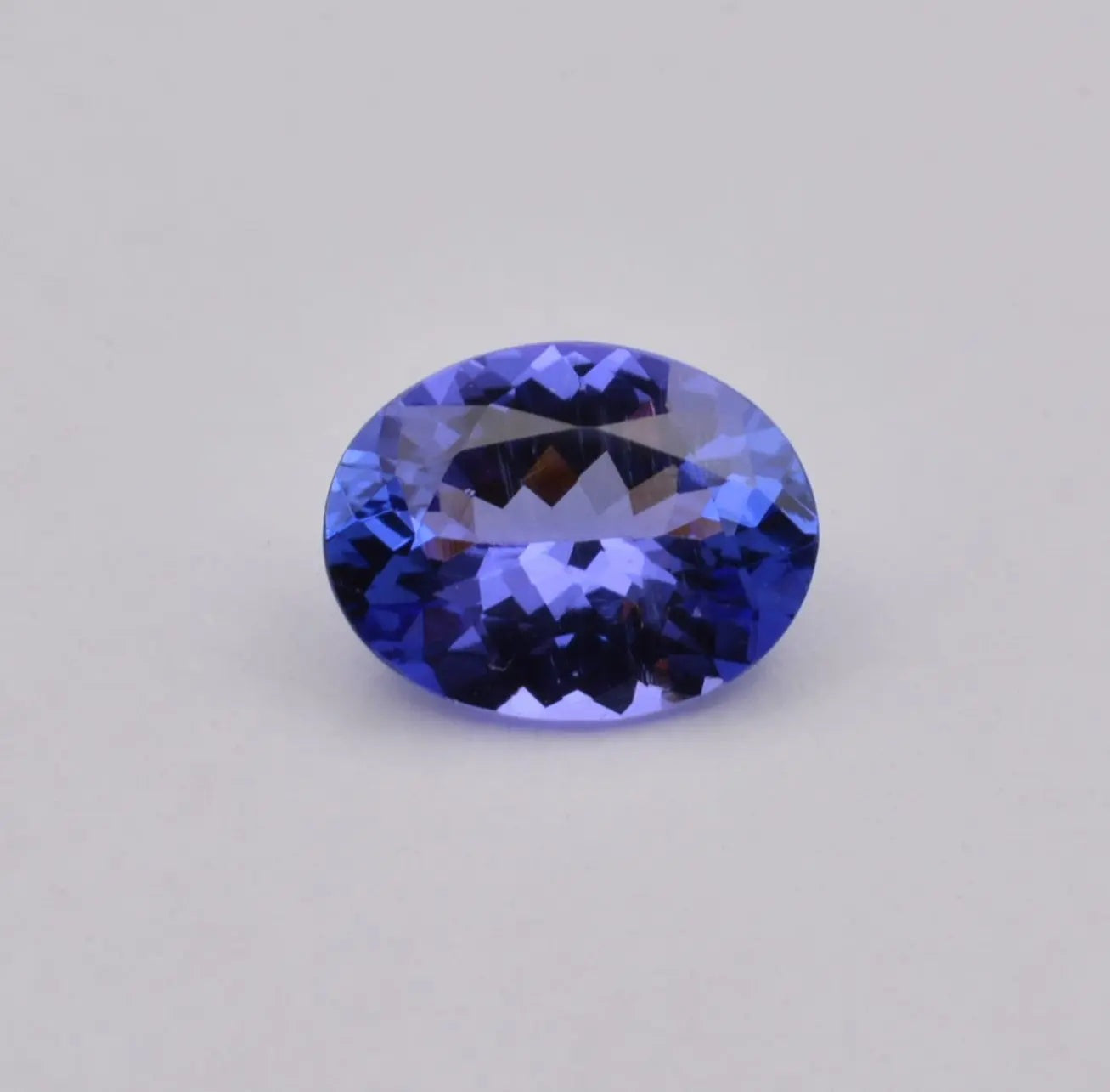 Pierre taillée Tanzanite Ovale 1,66ct