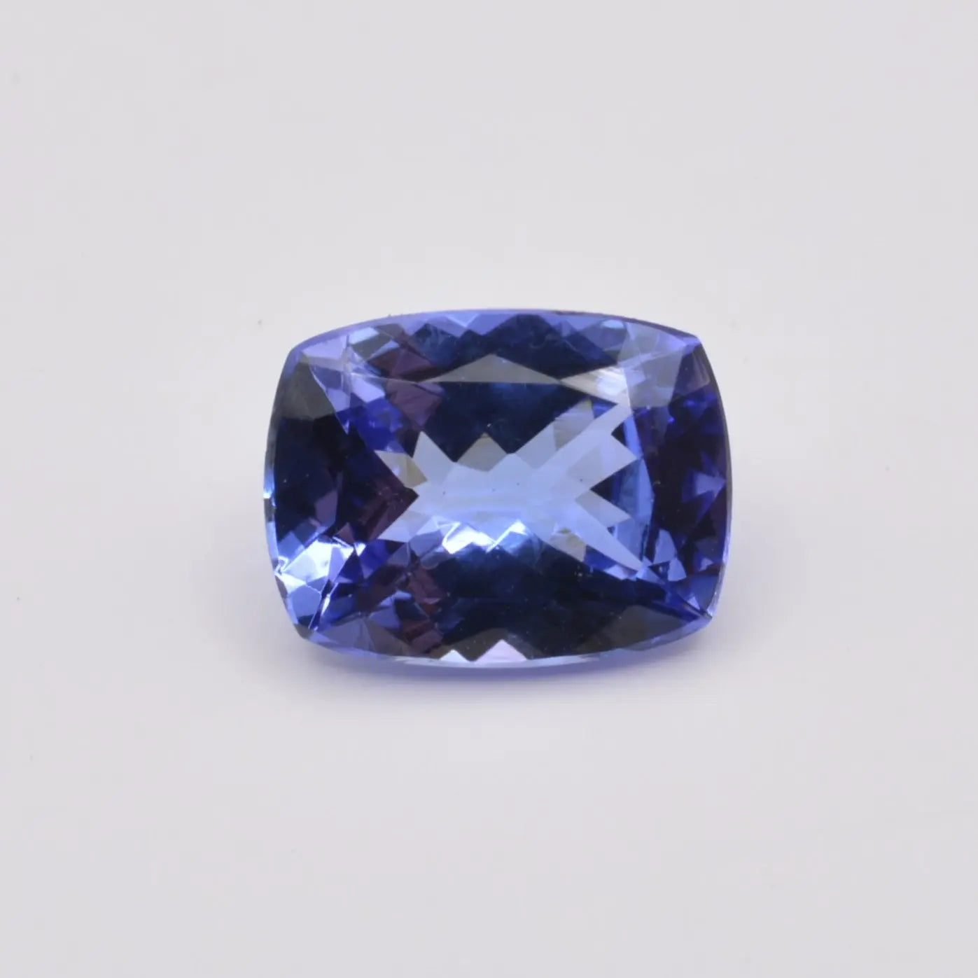 Pierre taillée Tanzanite Coussin Rectangle 1,96ct