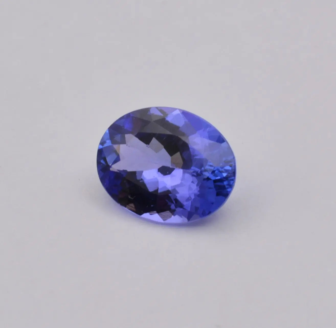 Pierre taillée Tanzanite Ovale 1,66ct