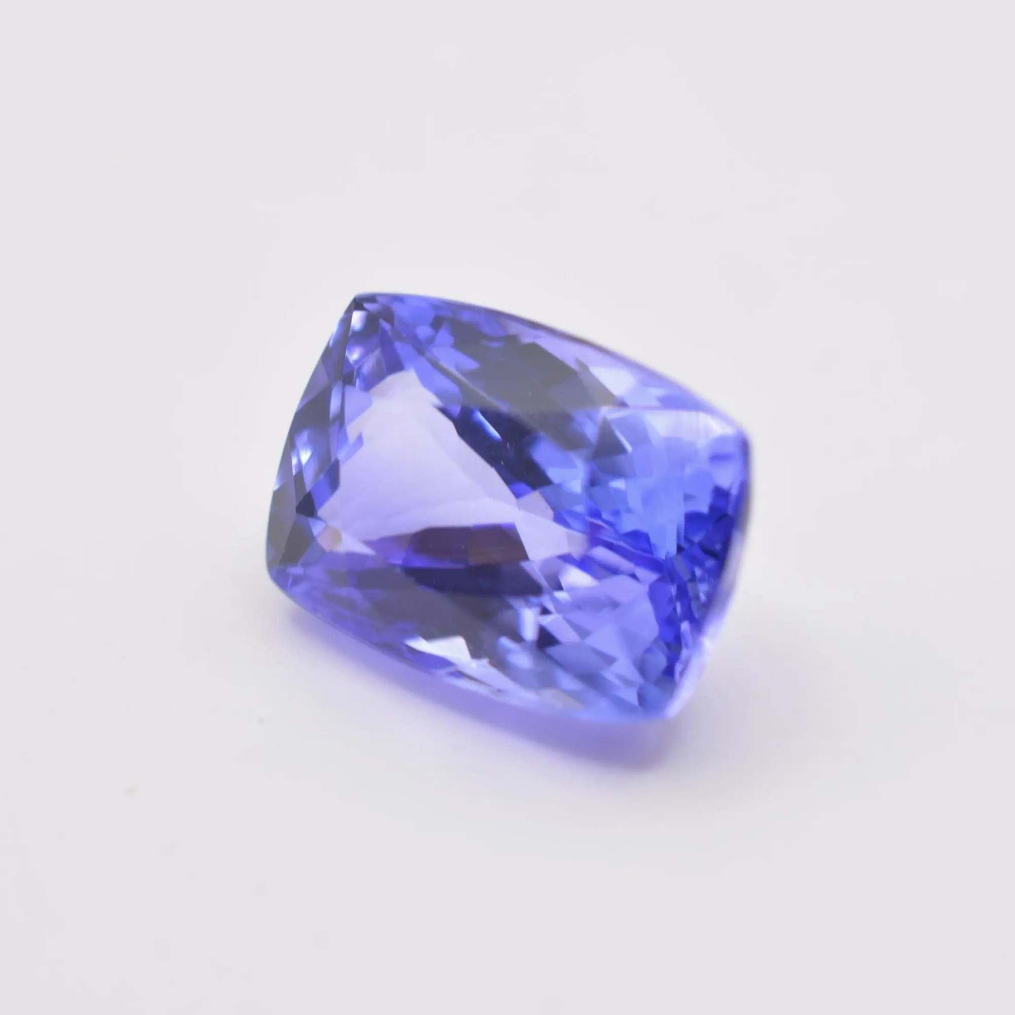 Pierre taillée Tanzanite Coussin Rectangle 3,18ct