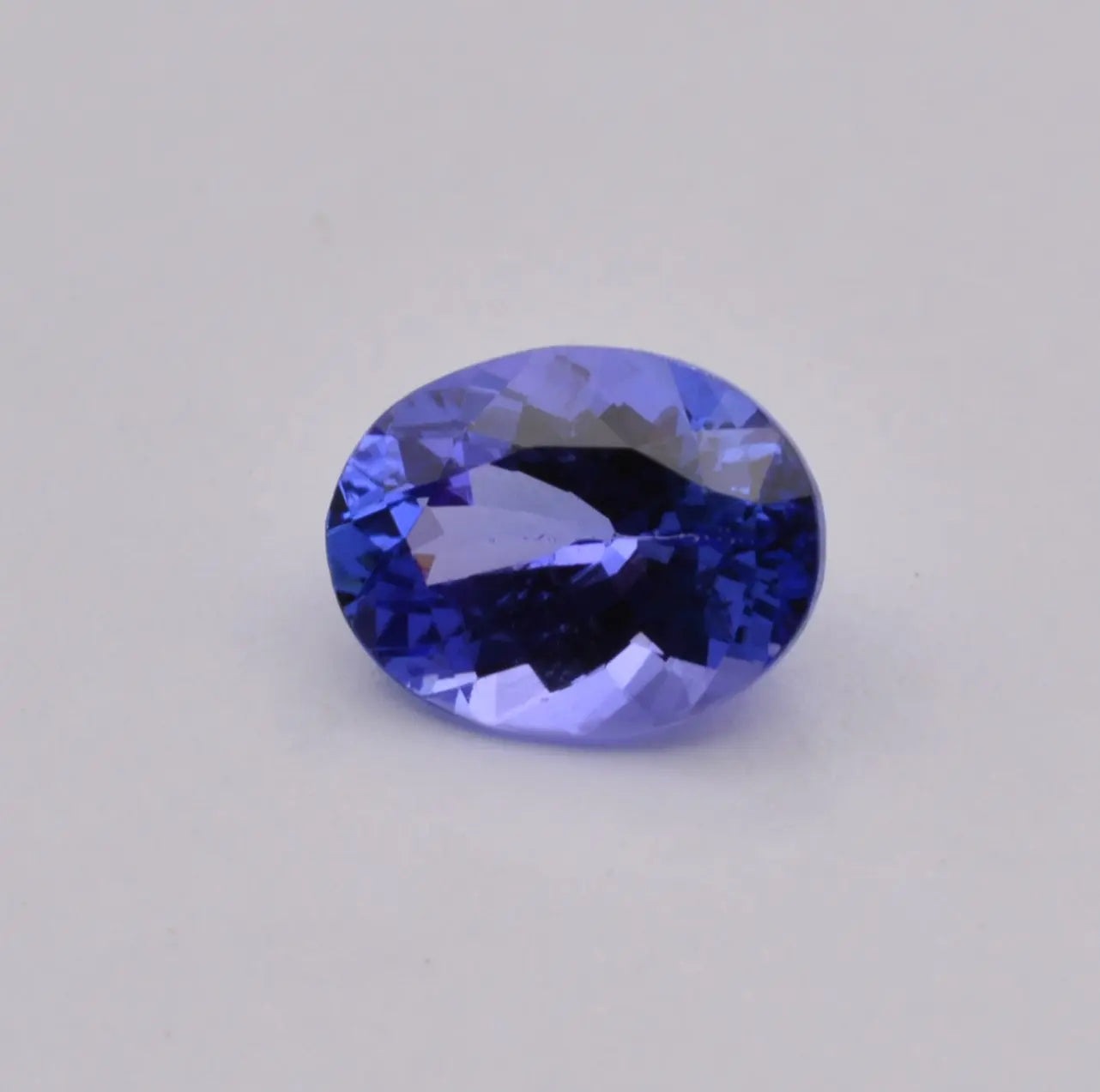 Pierre taillée Tanzanite Ovale 1,89ct