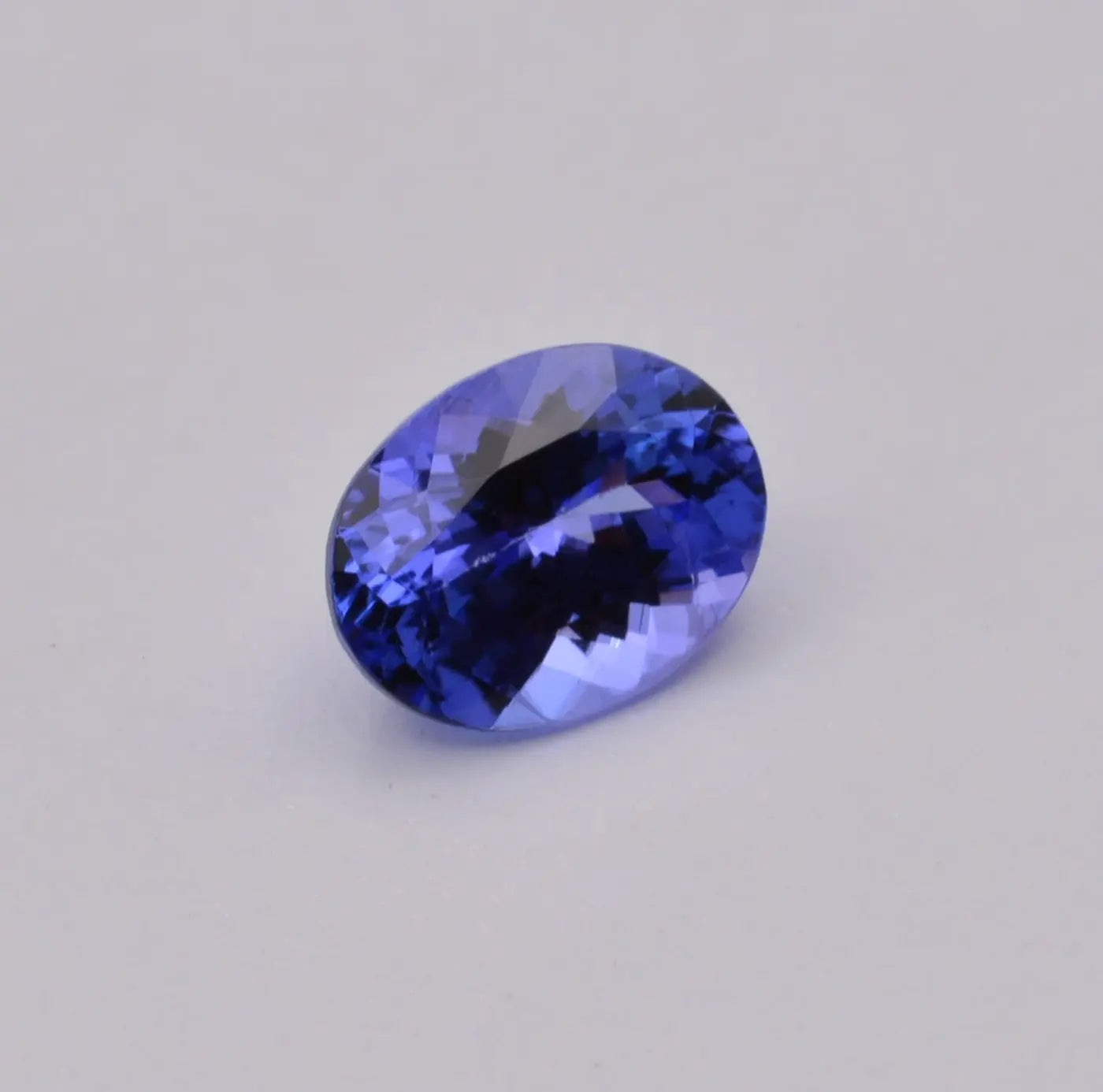 Pierre taillée Tanzanite Ovale 1,89ct